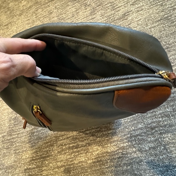 Womens Bulldog Cases Concealed Carry Purse Handbag Holster Compartment - Picture 6 of 16